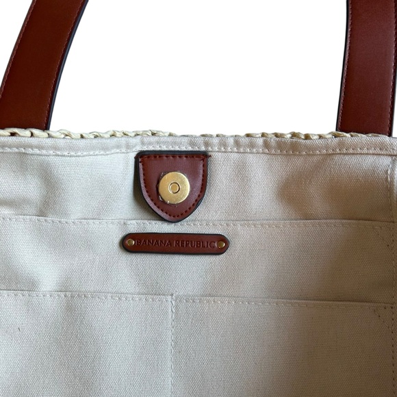 Banana Republic Woven Raffia Purse - Picture 4 of 11